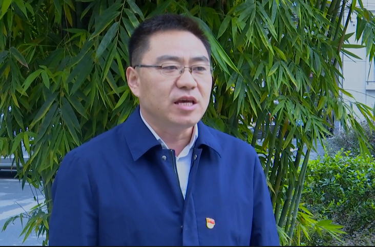 南漳县县委常委,副县长项云峰介绍到,南漳县立足精细化工,新型建材