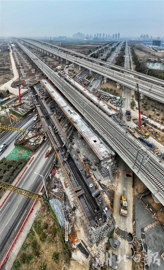 热点关注襄荆高铁襄阳东站引入工程加紧建设