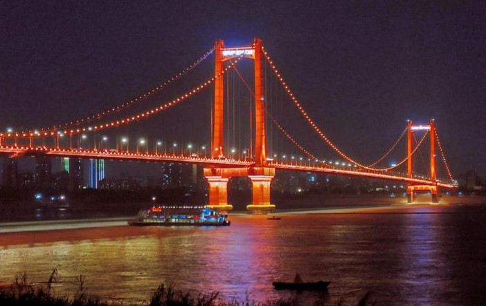 【热点关注】鹦鹉洲汉阳江滩可以看到._云上南漳