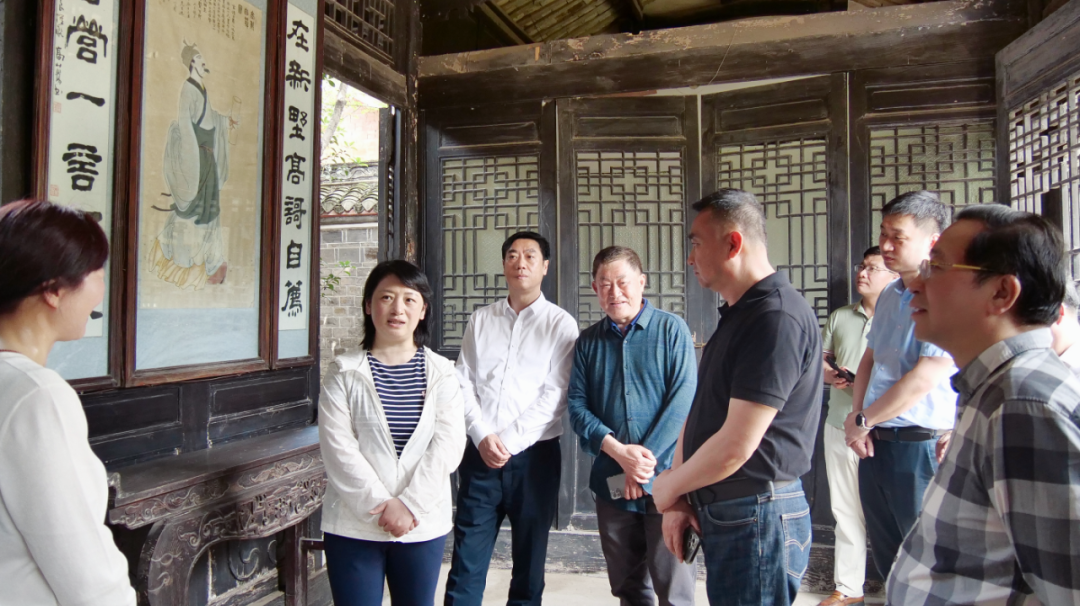 中国电视剧制作中心知名导演延艺一行到襄阳市南漳县考察调研