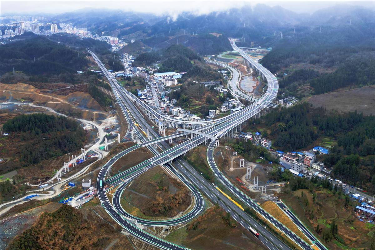 高速宣咸段是g5515张南高速(湖南张家界至四川南充)的重要组成部分