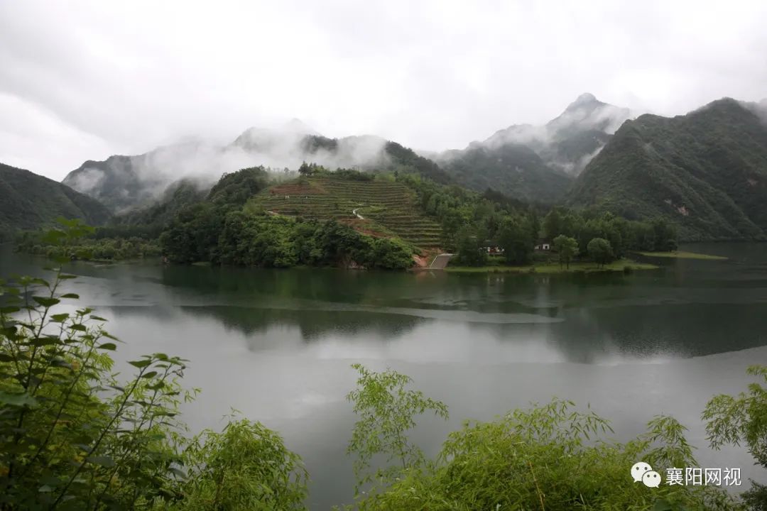 龙滩村 : 青山绿水依然在 多少红尘烟雨中 _湖北新媒体云平台