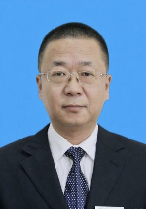 县二医院 严小彬