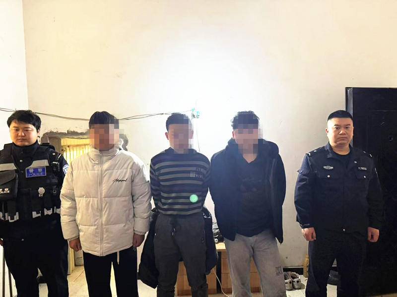 忘锁车门招贼惦记，谷城警方3小时速擒盗窃嫌疑人 