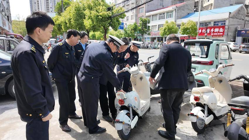 非法改装、无牌上路？谷城市场监管+公安联手“全链条”整治 
