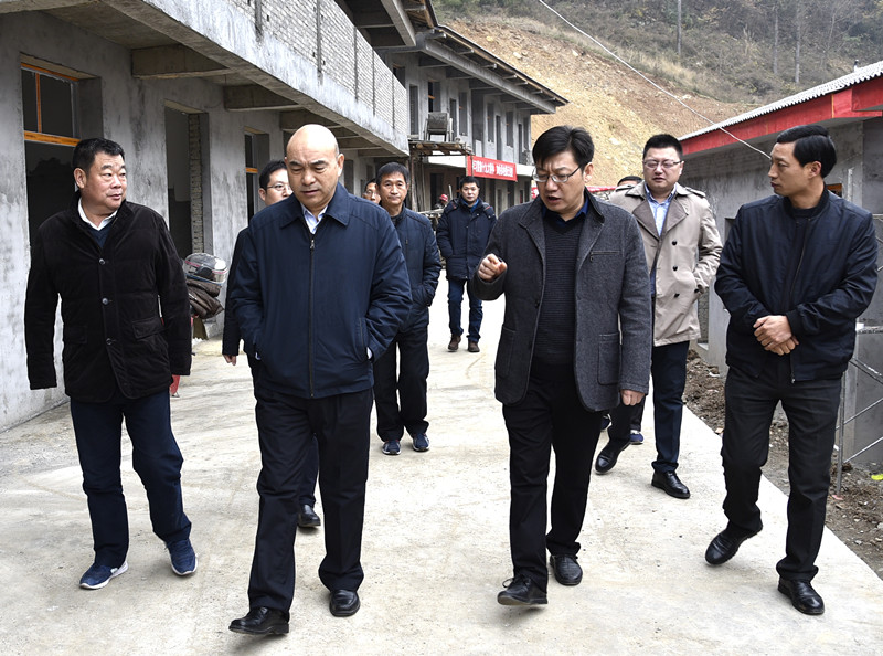 王铭德到保康调研精准扶贫工作