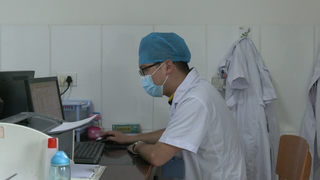 【我是党员】胡义思:医者仁心 病人至上