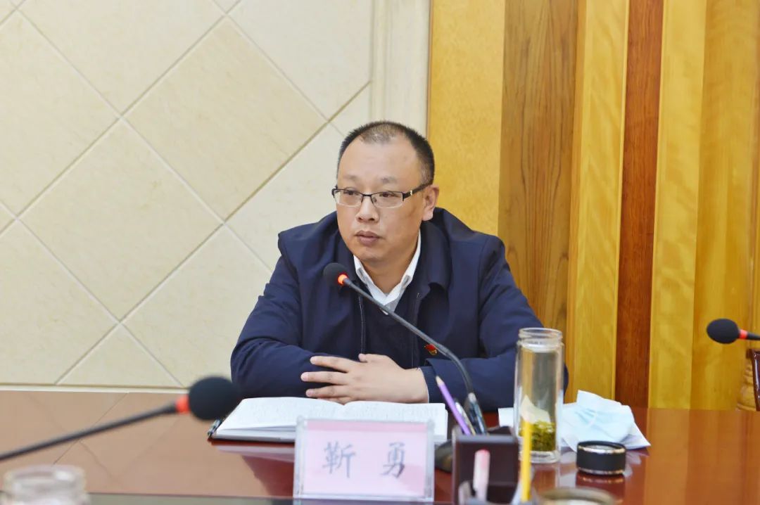 市委第七督导组组长靳勇在点评中指出,保康县委常委班子民主生活会