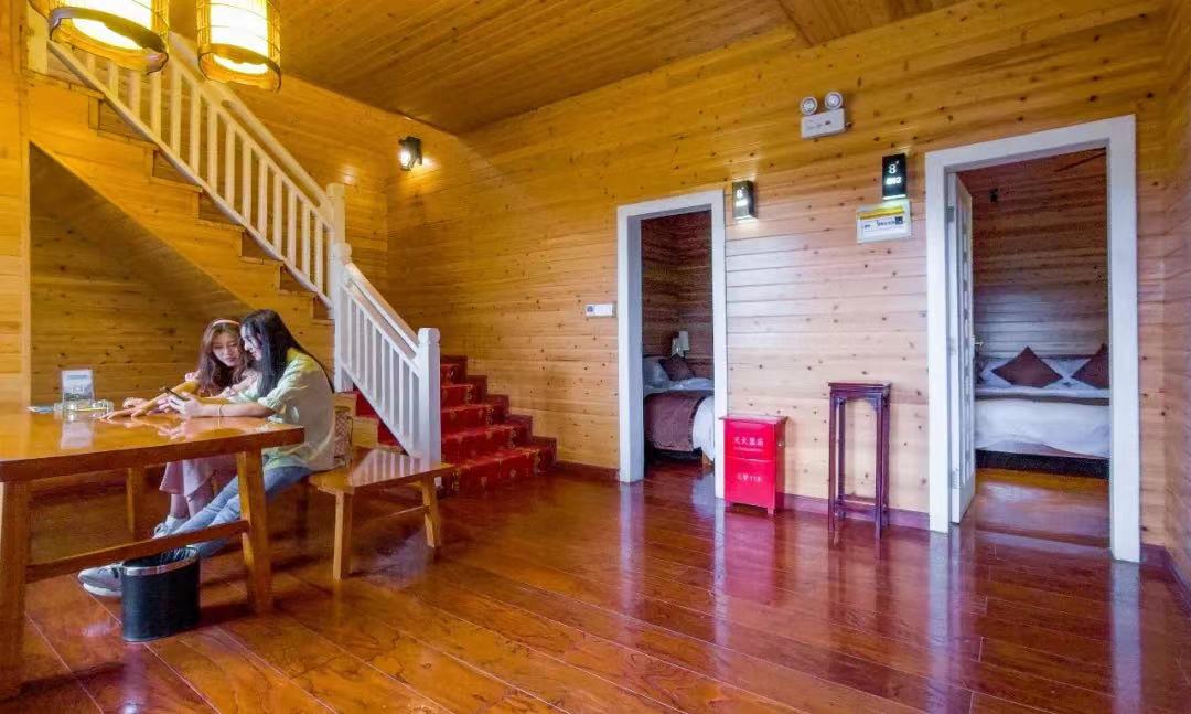 乘郑渝高铁品诗画保康九路寨景区特惠来袭