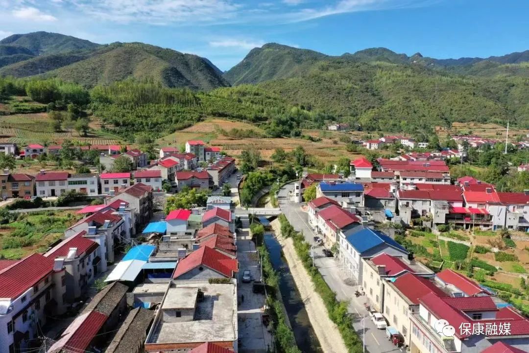 马桥镇中坪村,干群同心共建幸福家园……_云上保康