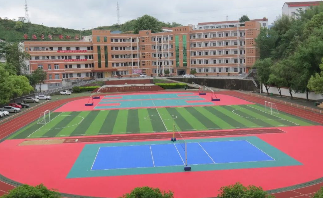 如何破解大班额问题英山交出优秀答案