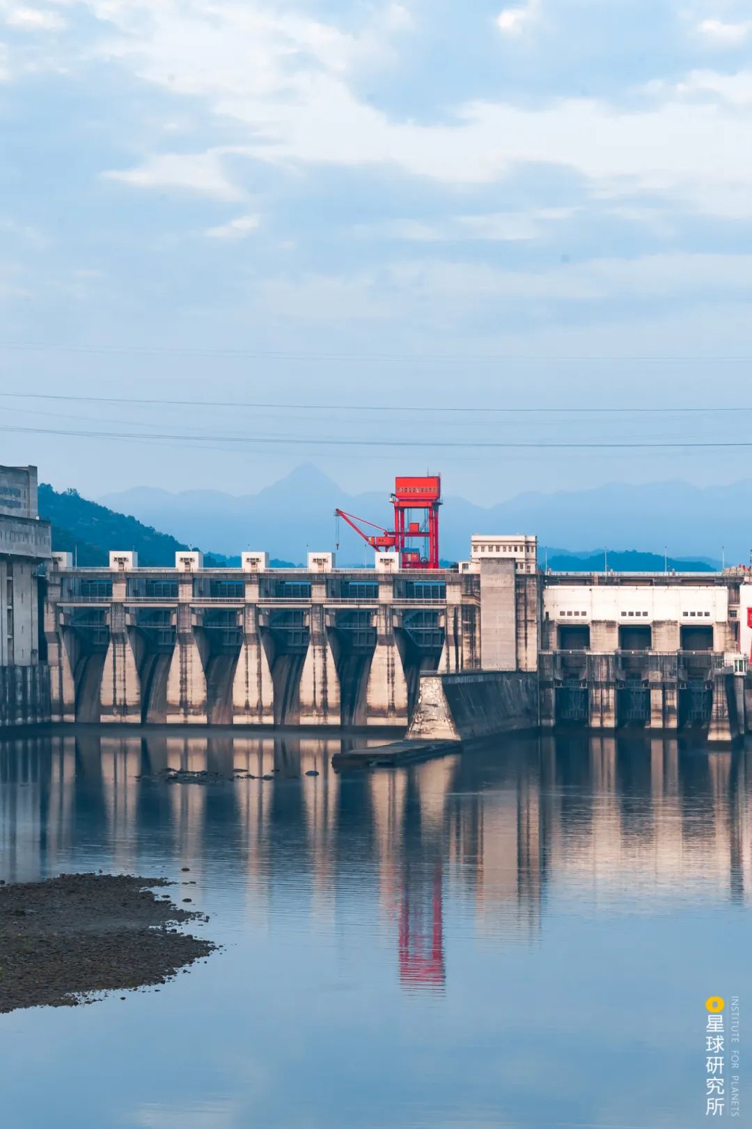 ▼(高坝洲水电站,水电装机容量25.