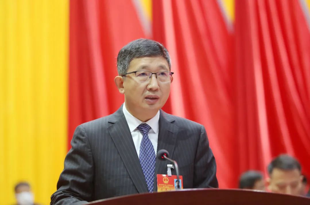 聚焦两会枝江市第七届人民代表大会第一次会议胜利闭幕