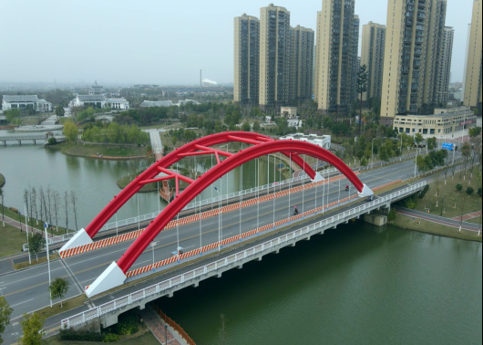 快来看丹阳公园大桥换新衣啦