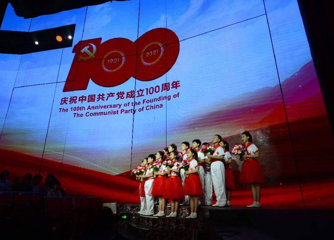 "即可收到直播链接或者识别二维码进入直播间2021年4月30日(星期五)20