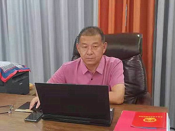 王世刚,现任枣阳市星五建筑有限公司党支部书记,董事长,总经理.