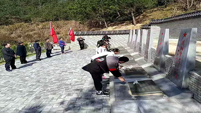 绿杨中学开展祭英烈学党史跟党走传承红色基因为主题的清明节扫墓活动