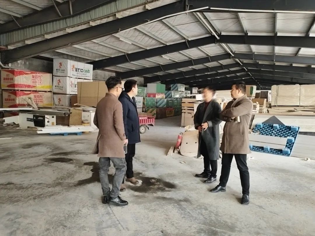 六禾建材走访.jpg