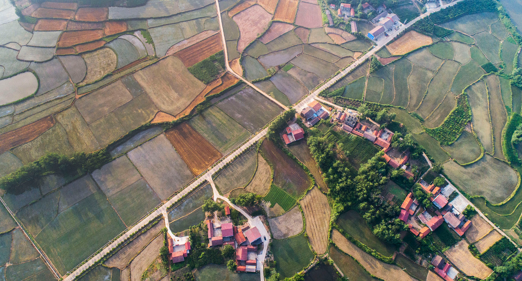 决胜脱贫湖北宜城刘猴镇四好农村路助力脱贫攻坚