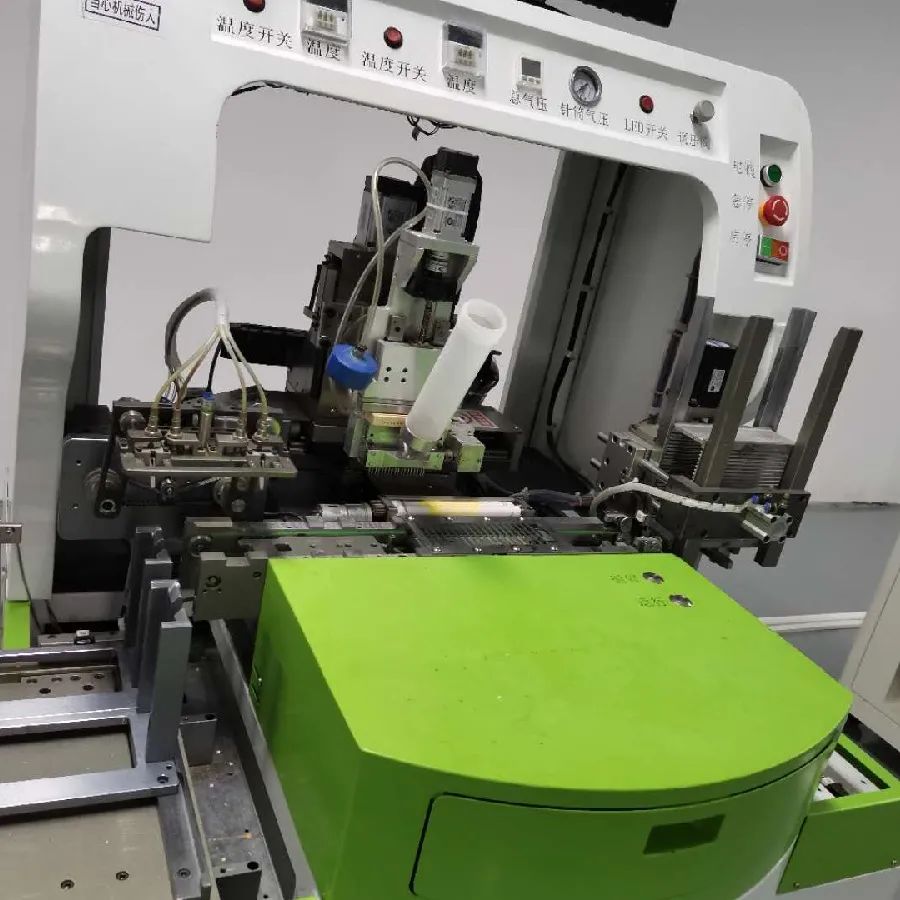 现因公司战略发展需要特向社会诚聘以下岗位:1:smd固晶/焊线(普工)各