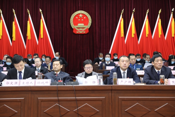 副市长蔡正方作《关于编制宜城市国民经济和社会发展"十四五"规划和二