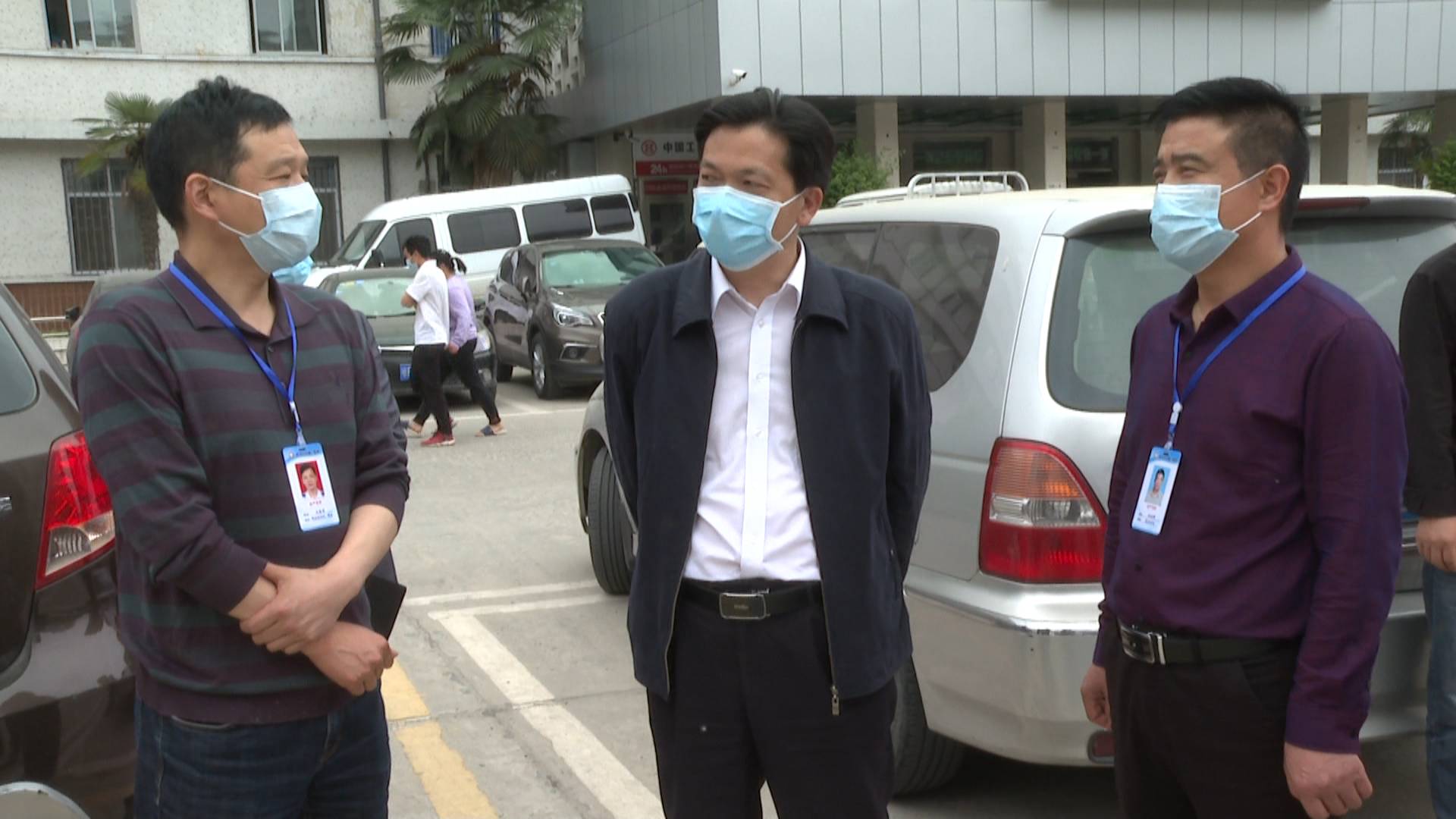 王燮耀检查疫情防控工作