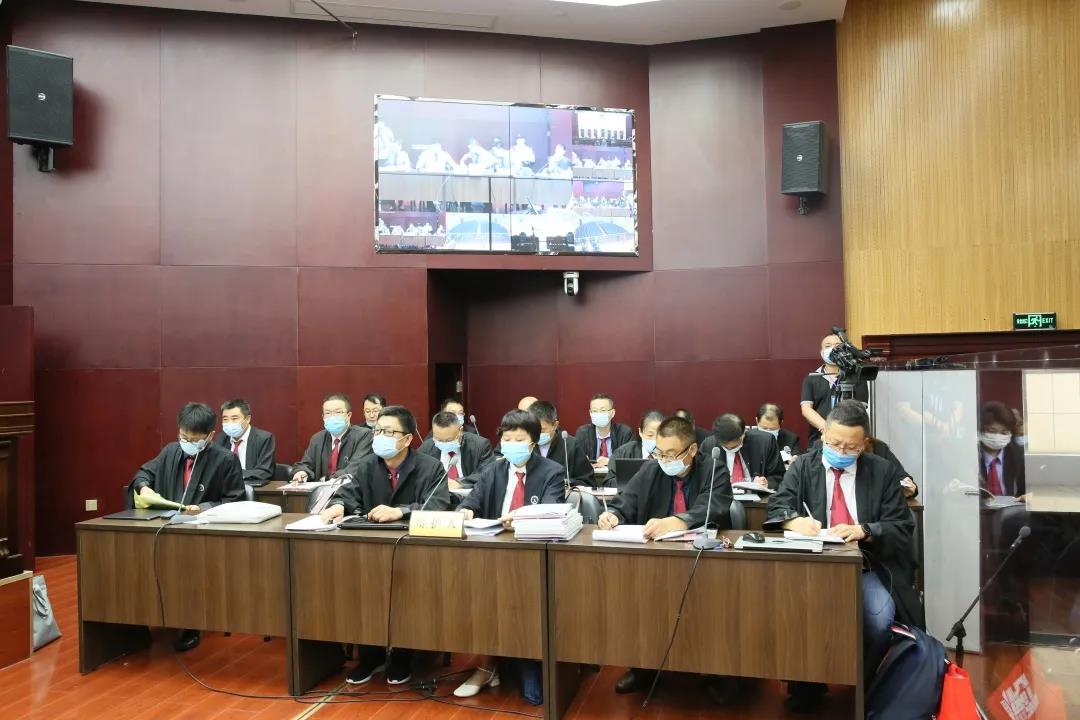 老河口市人民法院公开开庭审理王孙喆等16人涉黑案