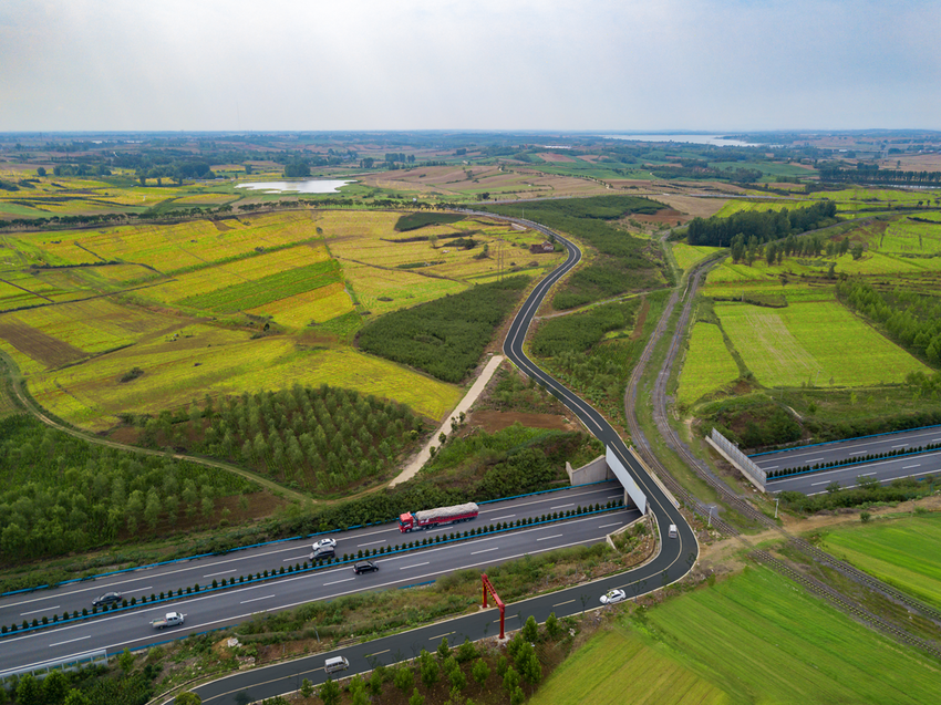 老河口市喜获四好农村路全国示范县荣誉称号