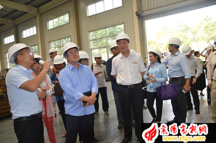 产业经济技术开发区管委会主任,高新区党工委副书记曾进生陪同考察