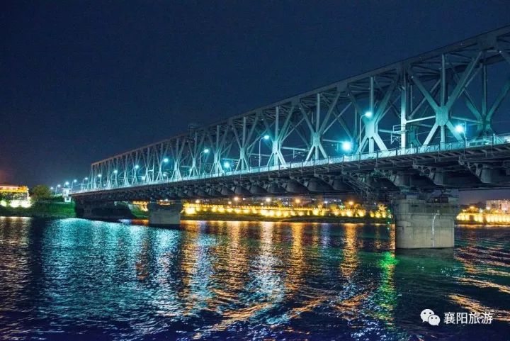 了这座城市的枢纽地位当然襄阳各大景区的夜景也是美到没朋友的晚间
