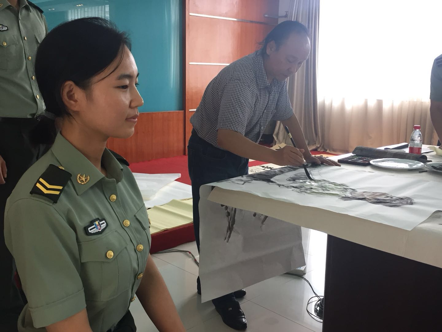 郭倩倩是61413部队的一名女兵,入伍两年时间,很快就要临近退伍.