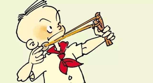 男子持弹弓打鸟击碎公安局窗户玻璃