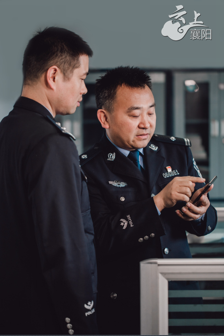 他,名叫陈祖林,是襄阳市公安局樊城区分局刑警大队财案中队中队长.