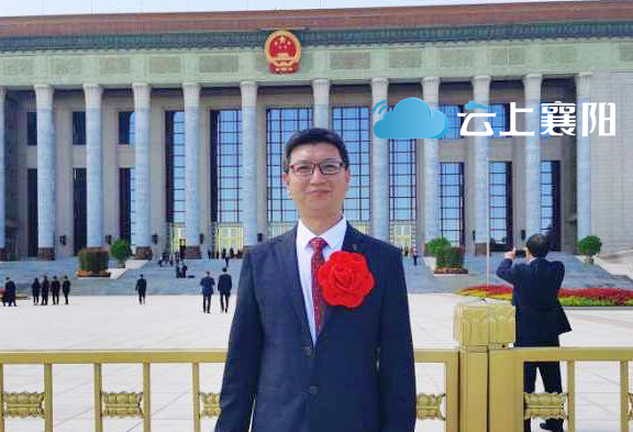 弘扬抗疫精神汇聚奋斗力量刘树峰把艰难险重的任务留给自己