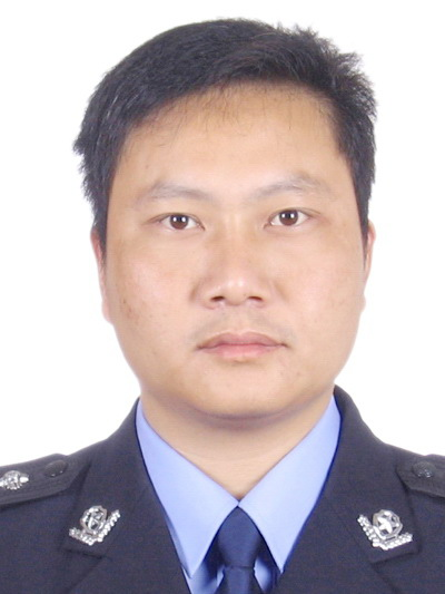 楷模寄语新时代杨华新襄州区公安局党委委员副局长兼交警大队大队长