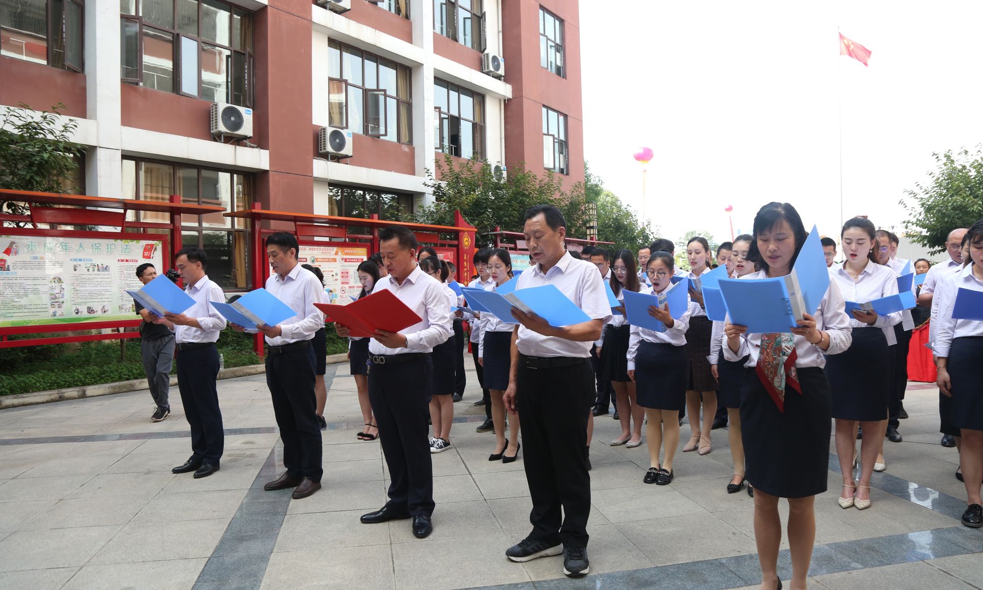 民发金源中学祭孔典礼出新意从孟晚舟回家谈文化自信