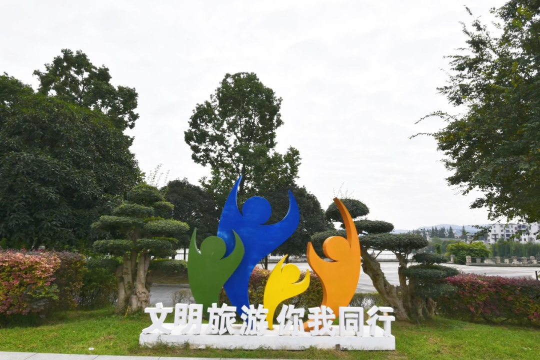 创文让襄城更美①丨超吸睛公益广告全新城市文明风景线