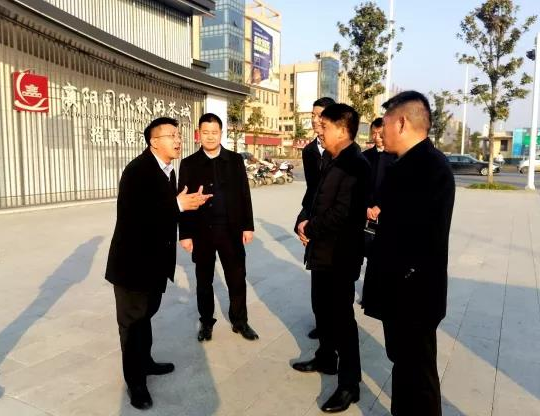 樊城区委常委,宣传部部长余兴军调研襄阳国际旅游茶城