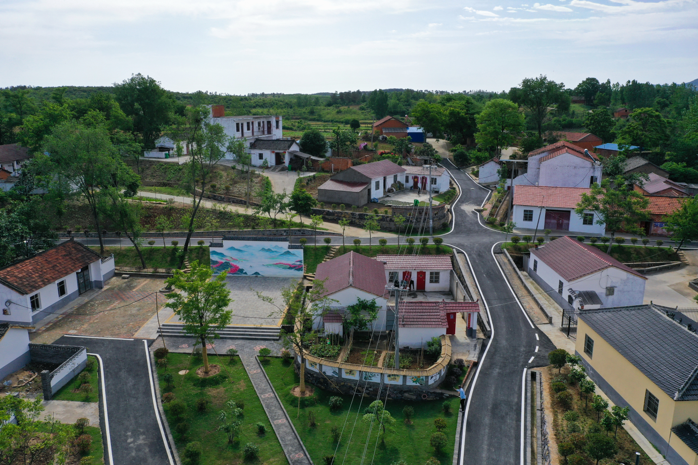 枣阳市王城镇美丽乡村摄影:钟华枣阳市王城镇夕阳余晖摄影:钟华枣阳市