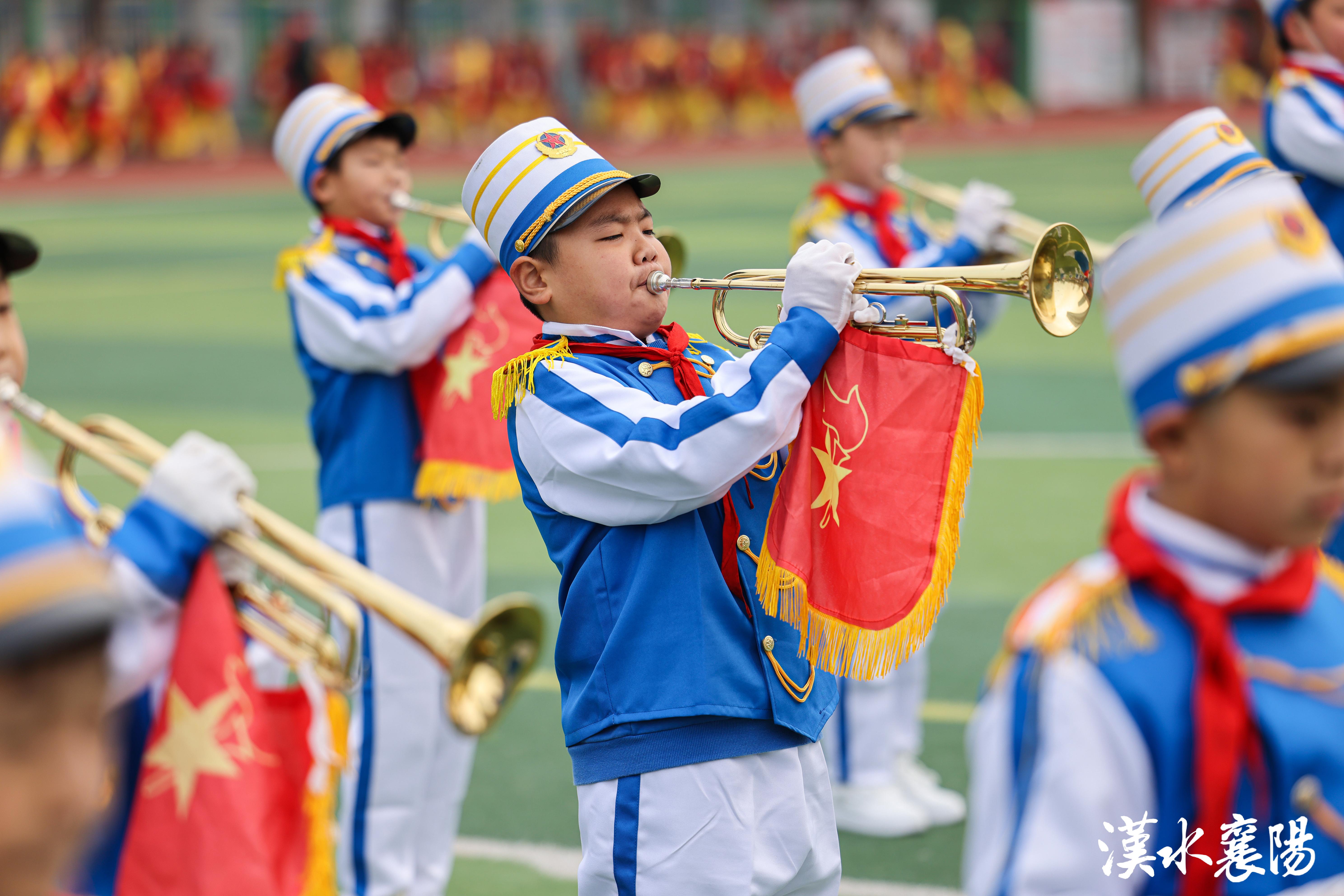 红心少年,鼓号铿锵!樊城区举办中小学礼仪队展演_汉水襄阳