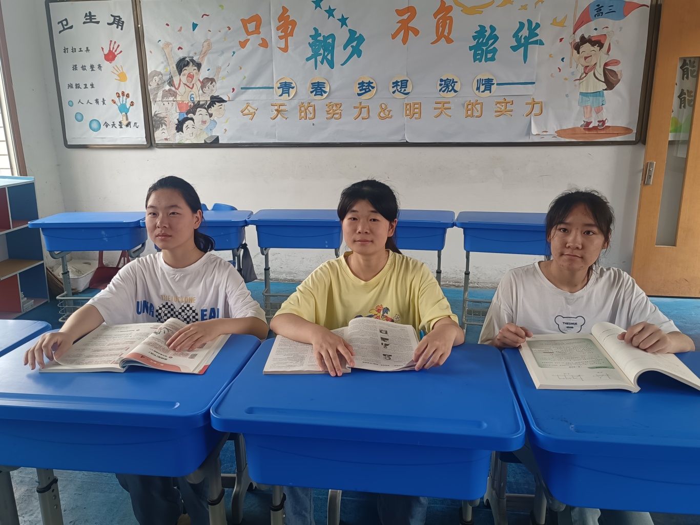  祝贺！襄阳市特教学校三名听障生考取本科院校
