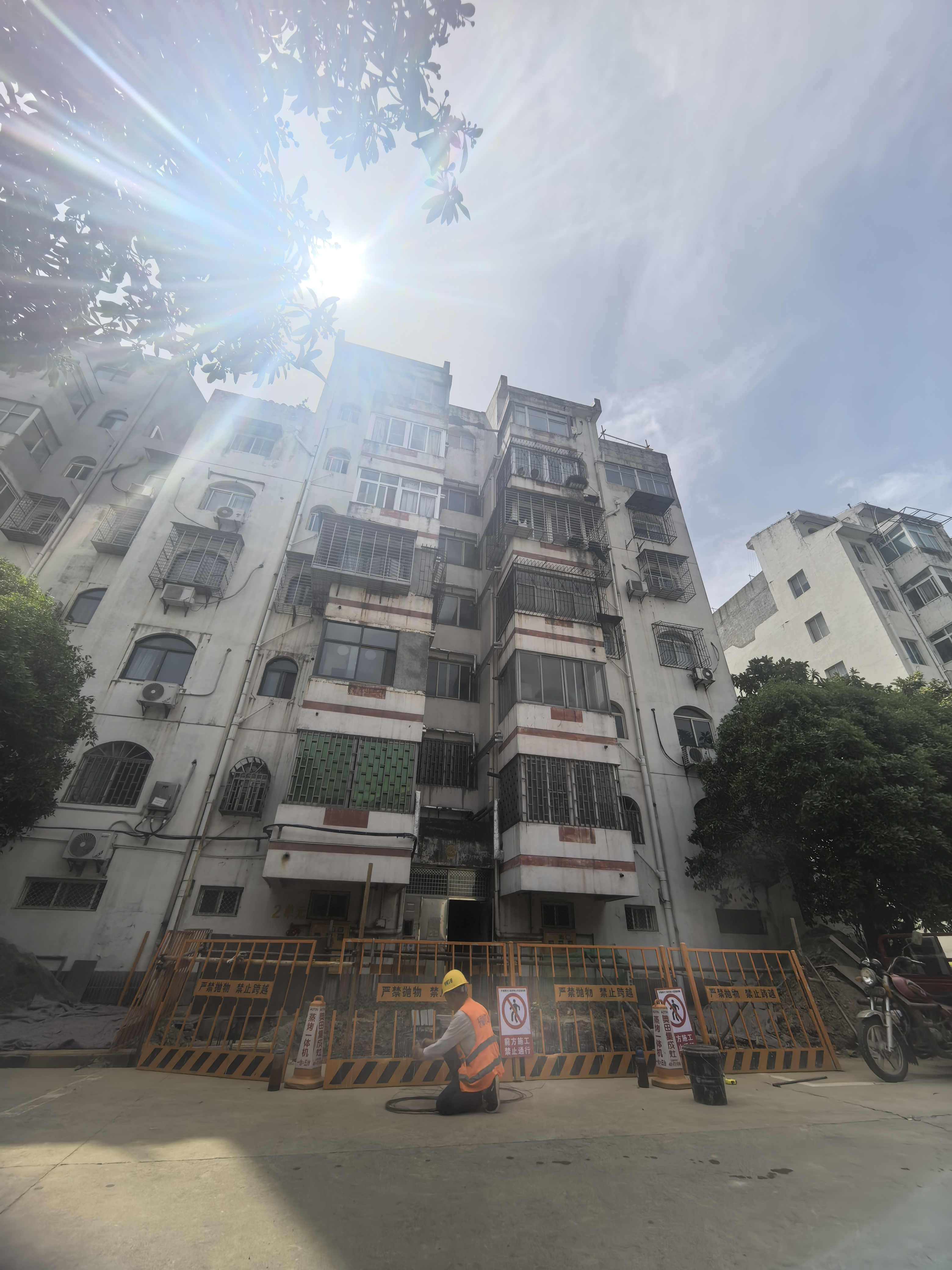 政策护航+数智赋能 解码襄阳加装电梯的民生改革样本