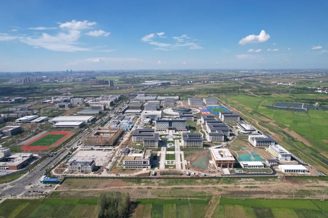 襄阳职业技术学院东津校区项目.jpg