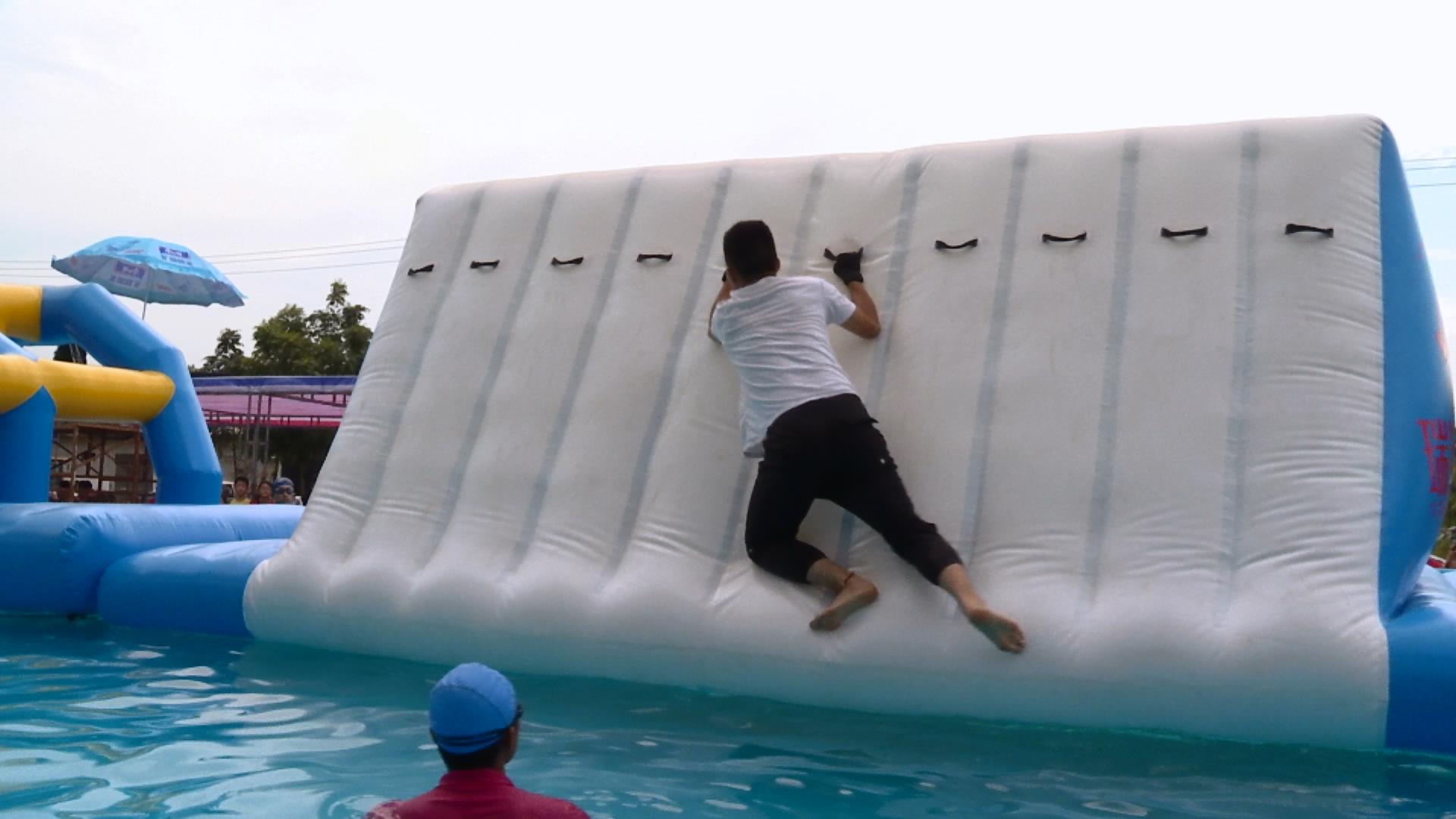 "快乐水上大冲关"在瑞锦东城开启_云上蕲春