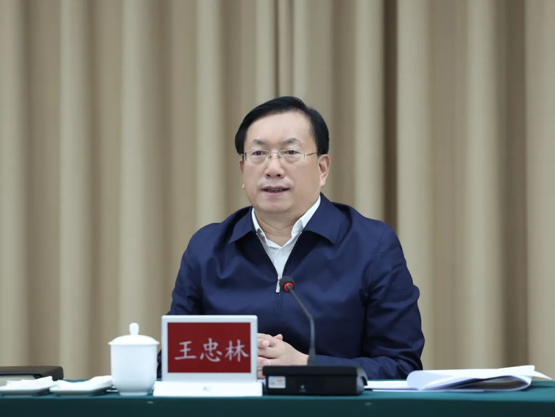 王忠林调研推进湖北实验室建设