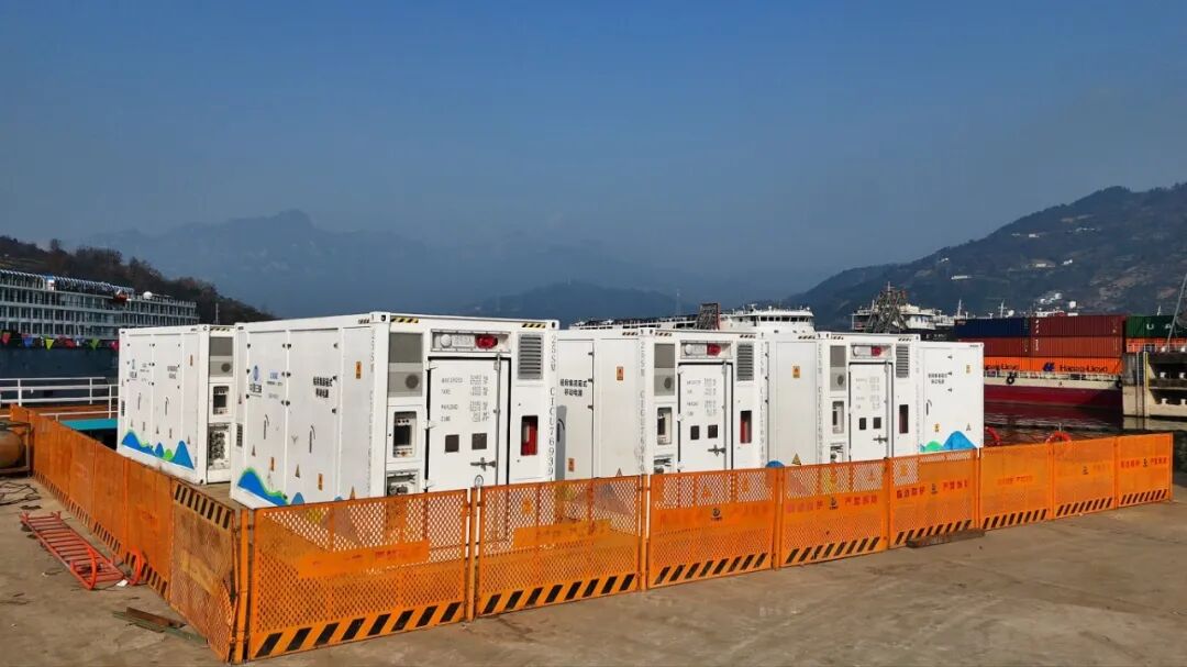 Y船用集装移动电源2.jpg