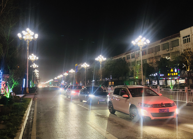 黄梅新年新气象路灯还蛮靓听听市民怎么说