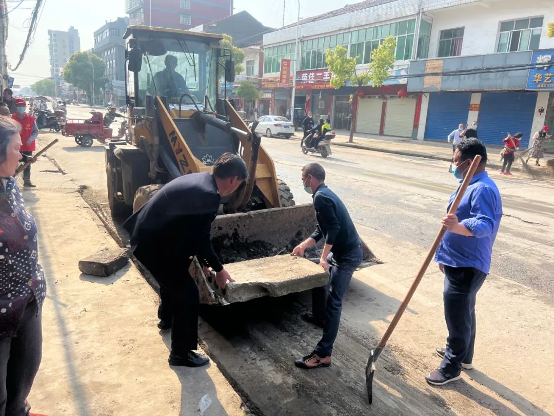 【新时代文明实践】孔垄镇:环境整治热似火 文明创建不停歇_云上黄梅