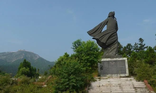 镇安陆市洑水镇北于随州市接壤南距安陆市人民政府距地7公里西傍府河