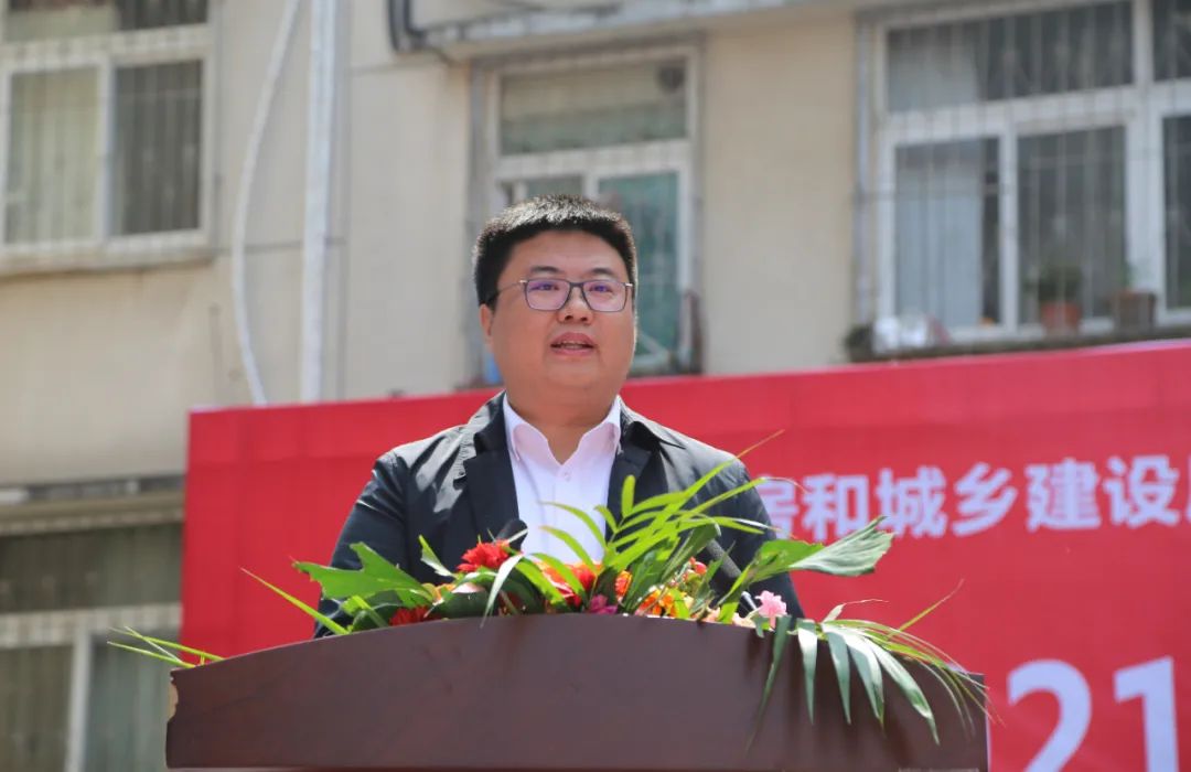 孝感市人大常委会副主任,孝昌县委书记吴琼致辞